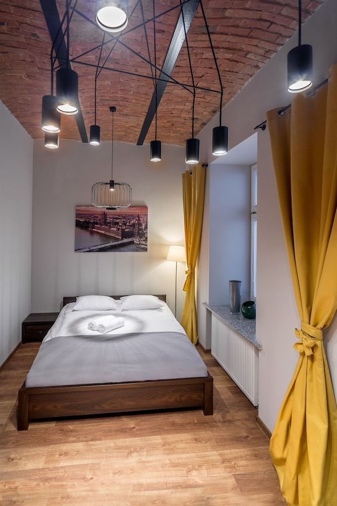 Stara Kamienica Dąbrowskiego Częstochowa 2