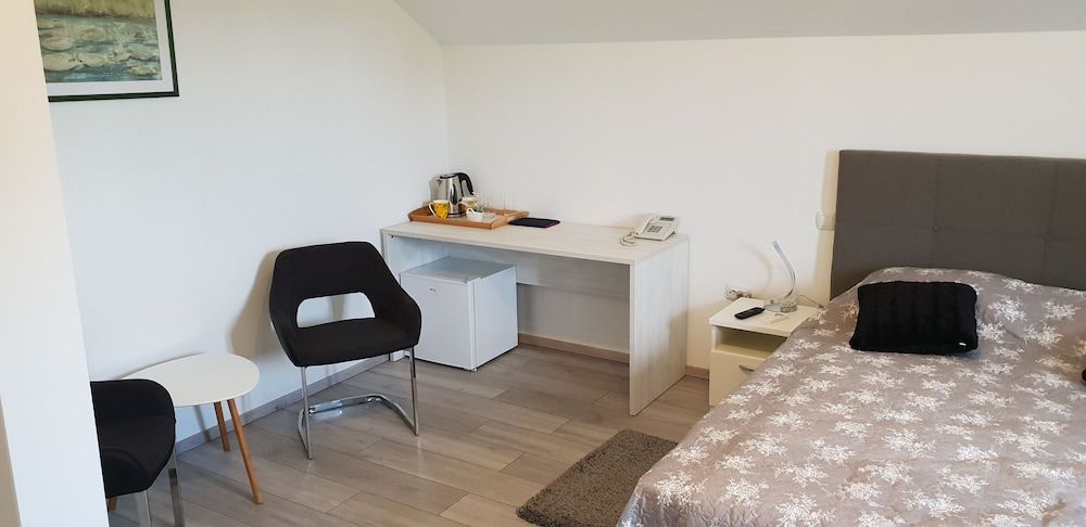 KE-TO Zagreb Airport Rooms 3