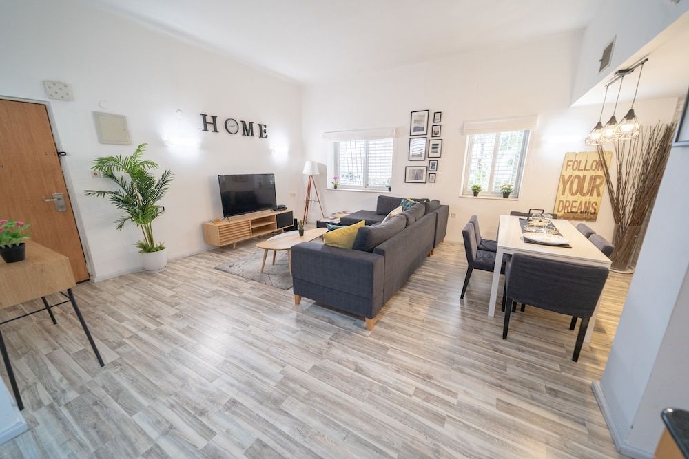 5 min from Hilton beach - 2 bedrooms 1