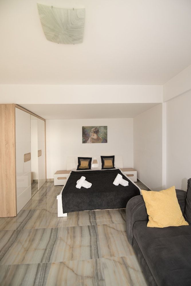 City Center Romana Studio 3