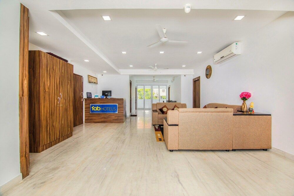 FabHotel Venkeys Service Apartment 2