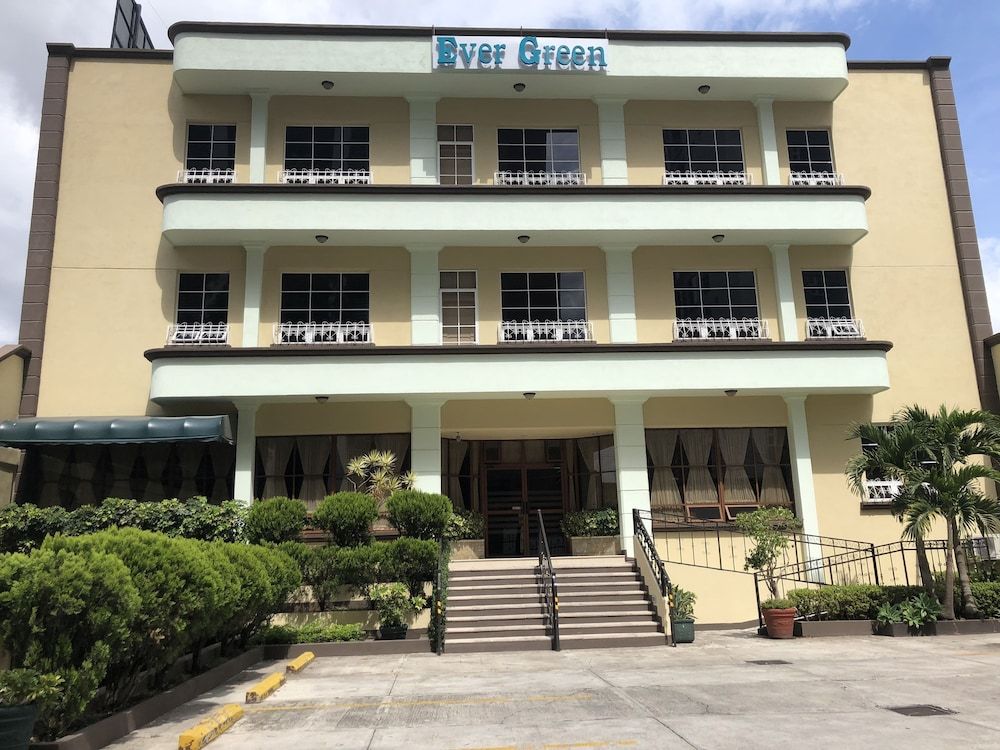 Ever Green Hotel 1