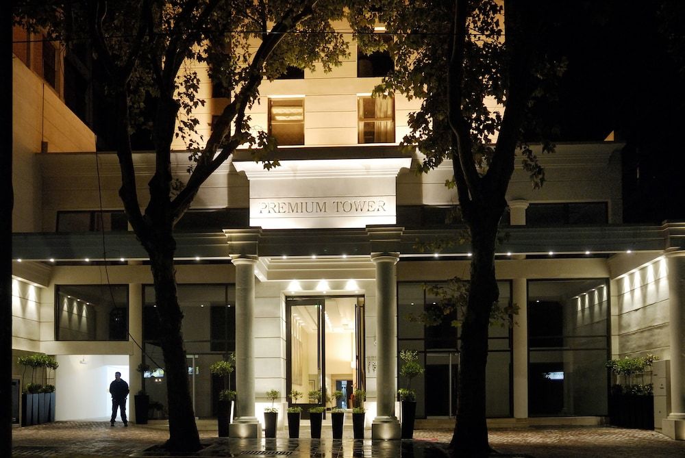 Premium Tower Suites 1