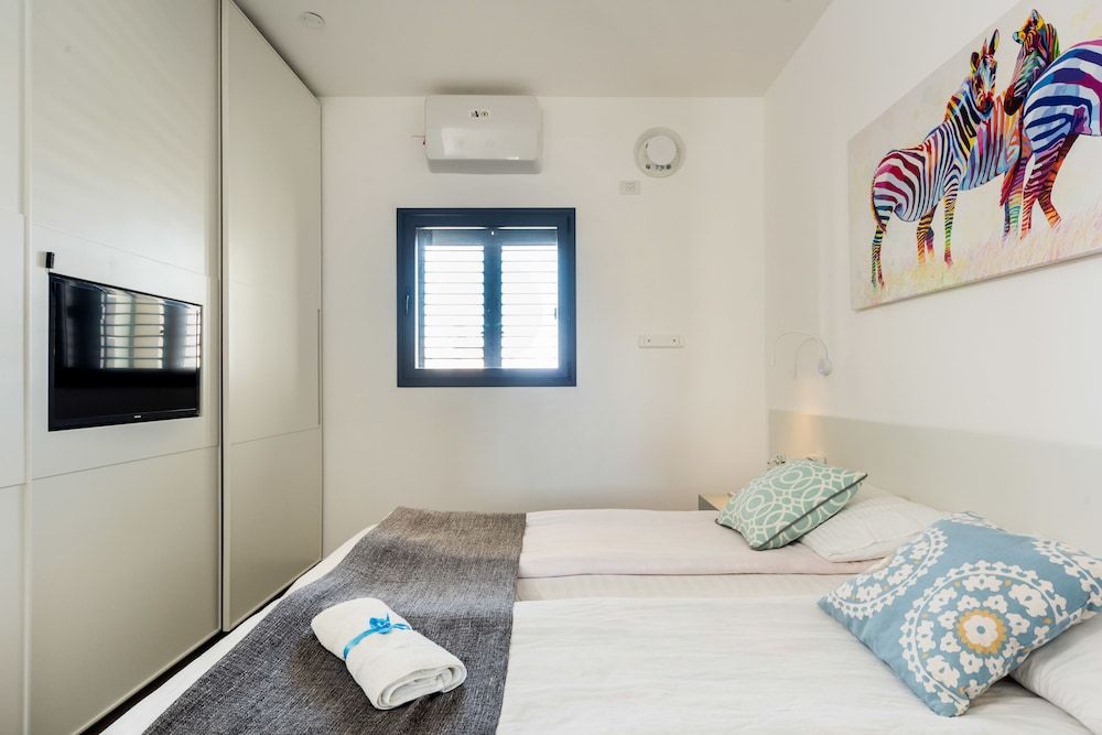 Sea N' Rent 8 Tchernichovsky 2