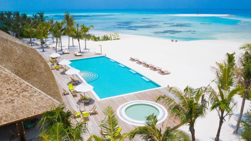 Innahura Maldives Resort 1