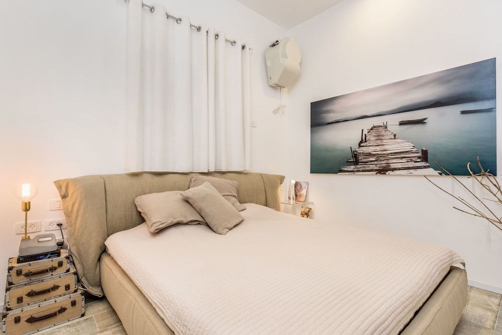 Sea N' Rent - Gaash 2