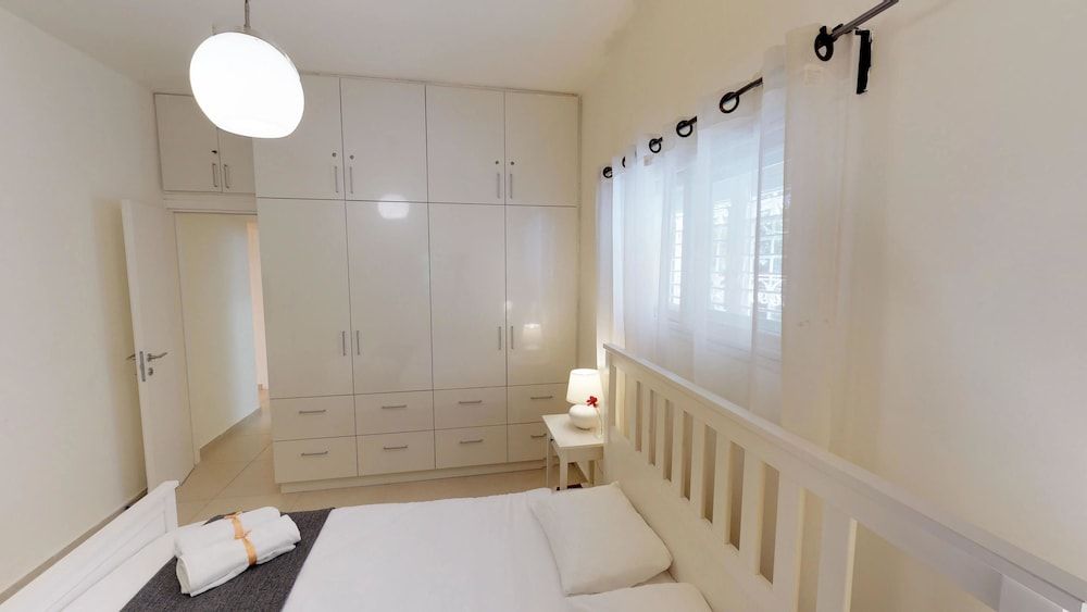 Sea N' Rent - Even Gvirol 2