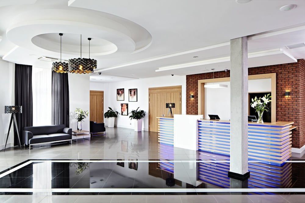 Mercure Wiazowna Brant 1