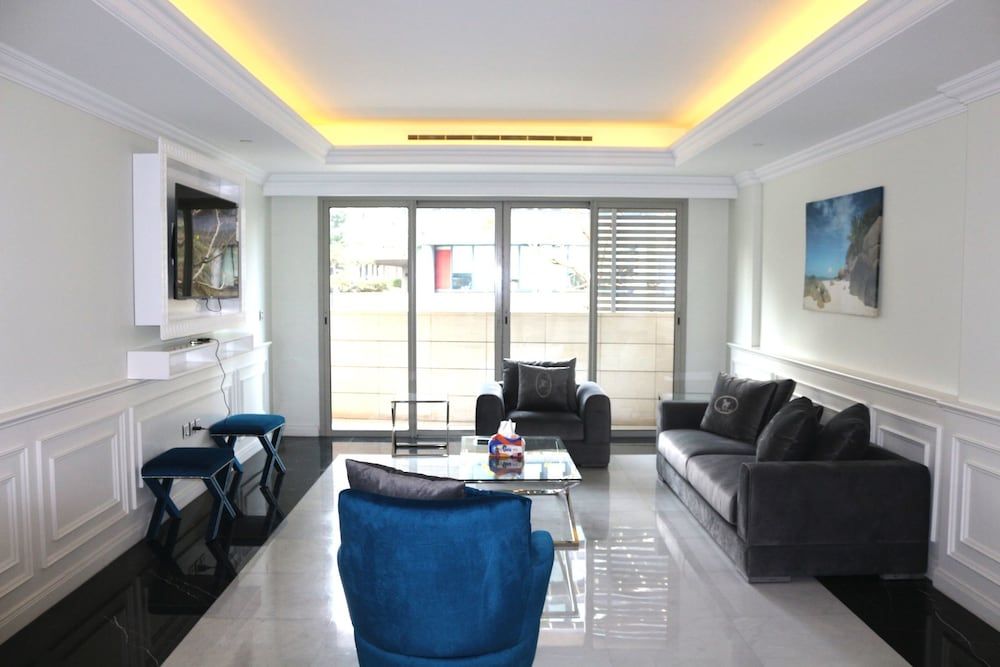 Versace Furnished Apartments - Downtown Beirut 1