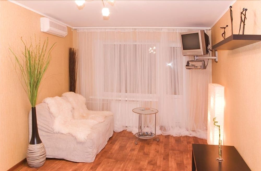 Megapolis Apartments on Nikitinskaya street 21 – apt 70 2
