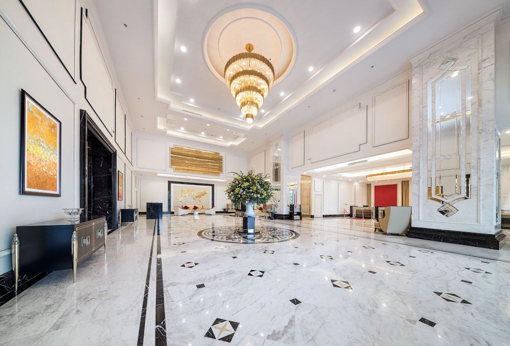 Vinpearl Condotel Empire Nha Trang 2