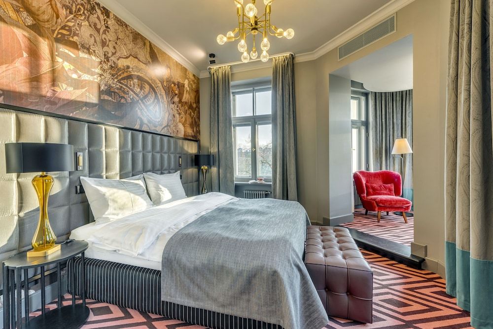 Grand Poet Hotel by Semarah 1