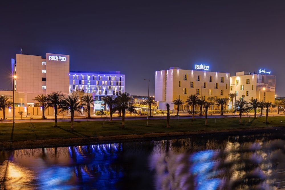 Park Inn by Radisson Hotel & Apartments Dammam Industrial City 1