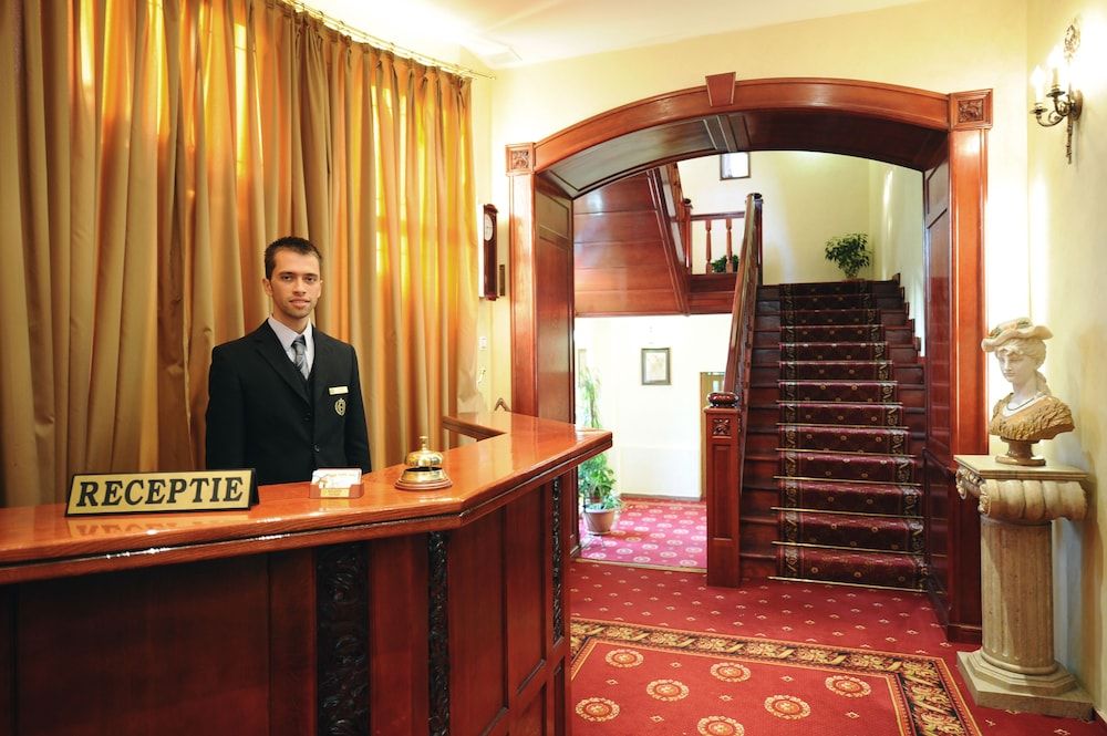 Hotel Golden House 2