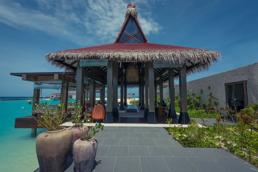 Grand Park Kodhipparu Maldives 2