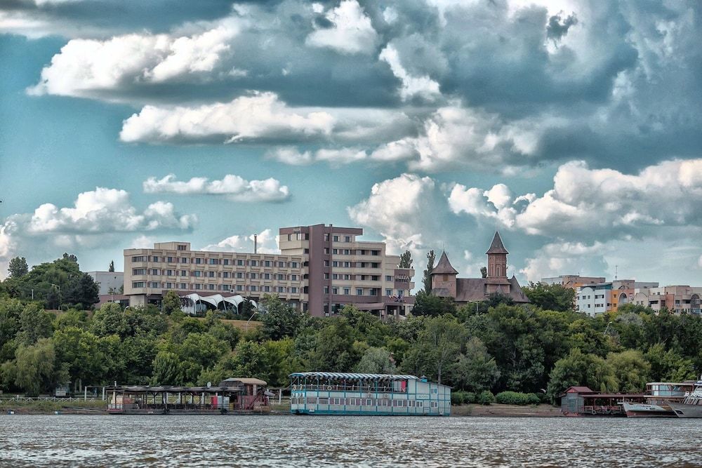 Faleza Hotel by Vega 3 estrelas em Galați