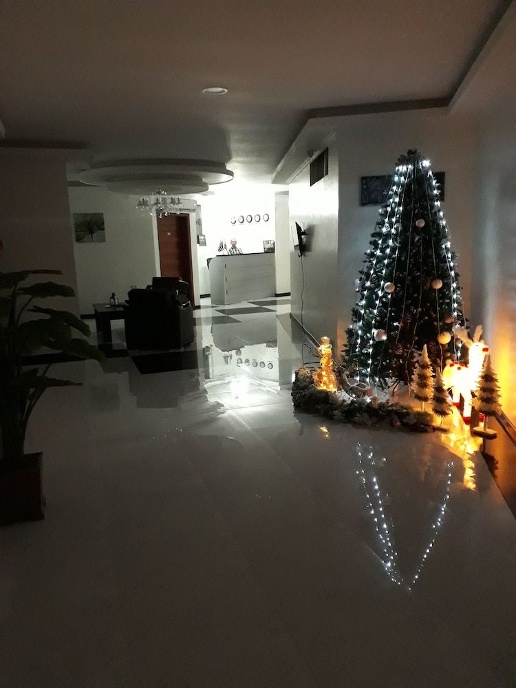 Hotel Penthouse Batumi 2