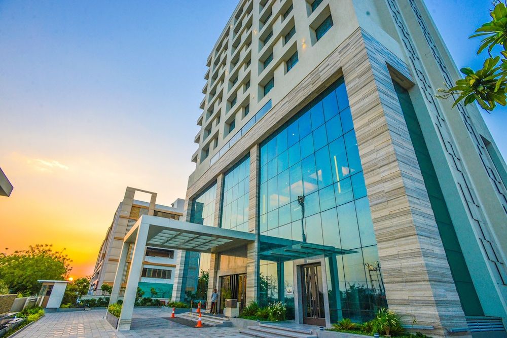 EFCEE Sarovar Portico Bhavnagar 5 estrelas em Bhavnagar