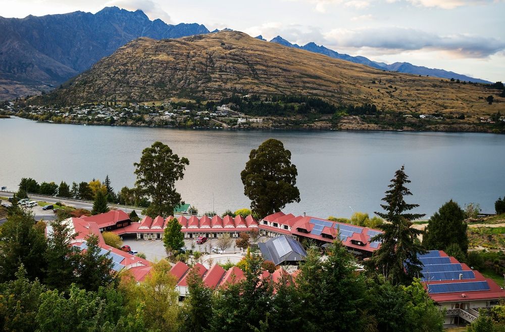 Sherwood Queenstown 1