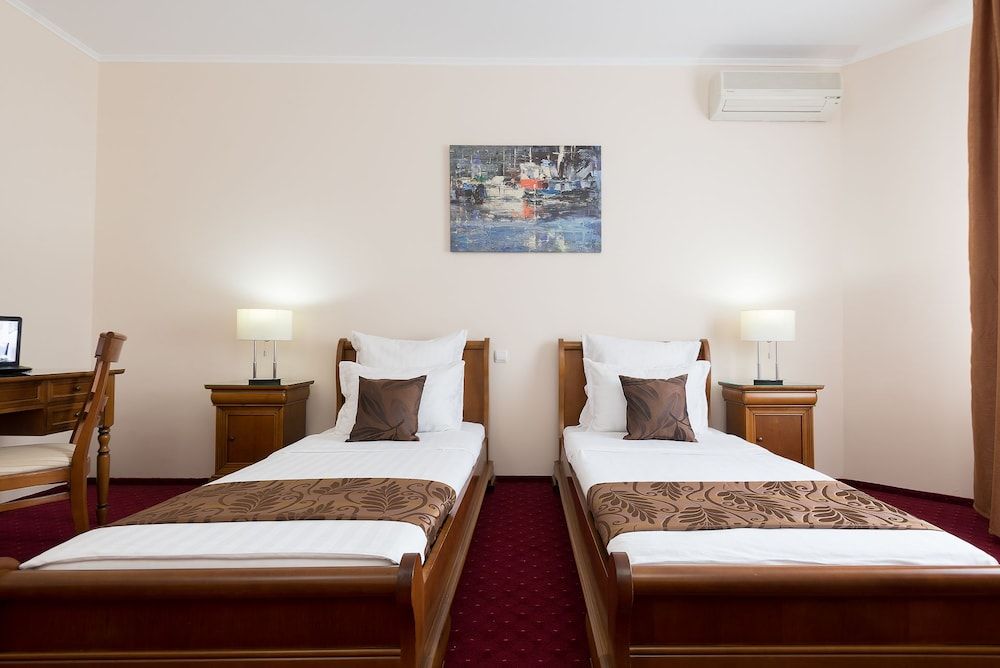 HOTEL ATHOS RMT 3