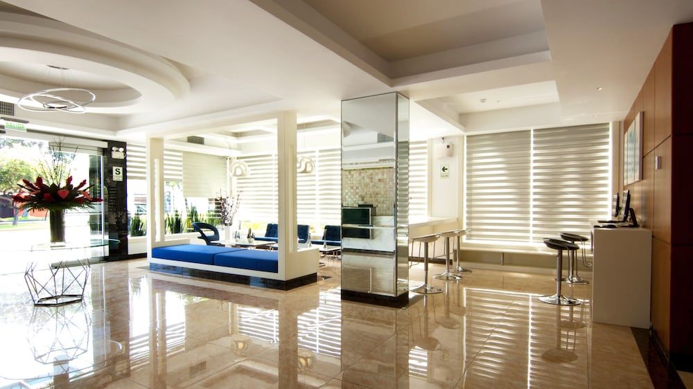 LYZ Business Hotel 1