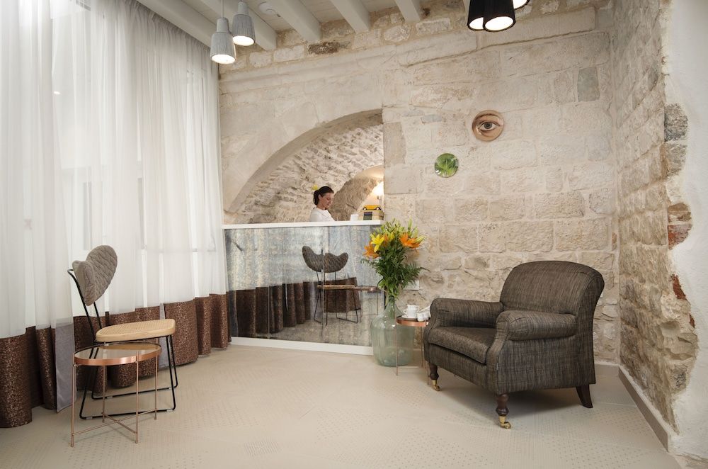 XII Century Heritage Hotel Trogir 3