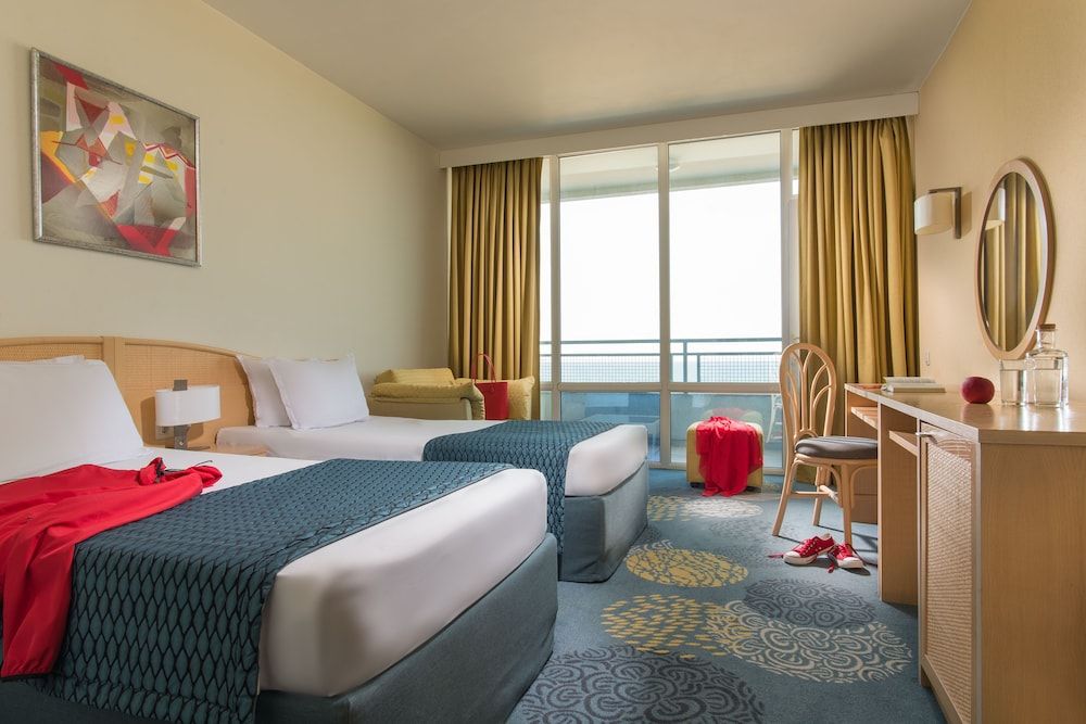 Hotel Globus - Half Board 3