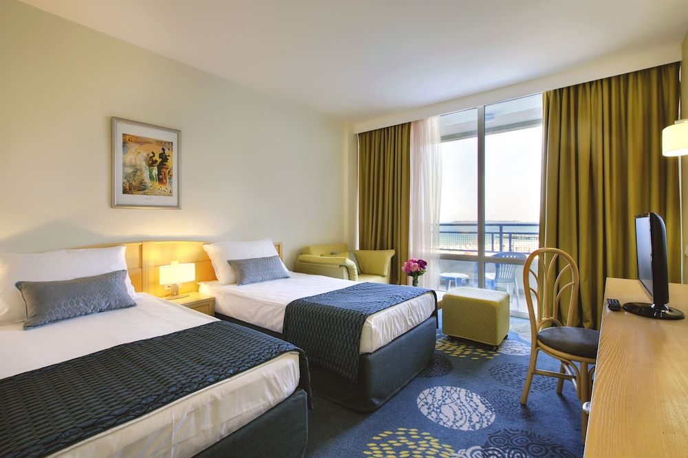 Hotel Globus - Half Board 2