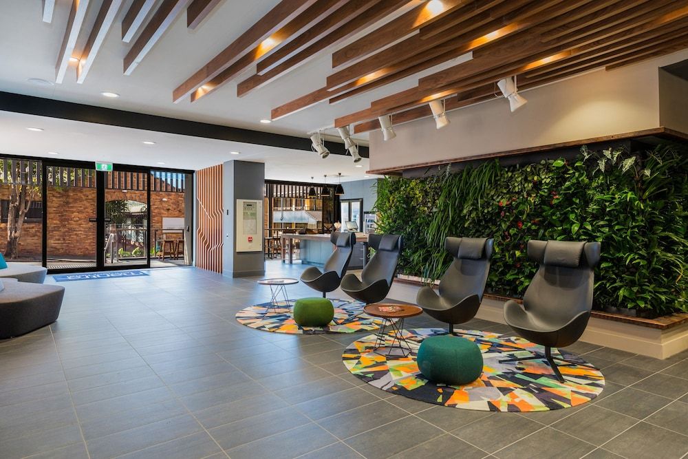 Mantra Richmont Hotel 3