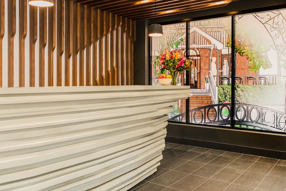 Mantra Richmont Hotel 2