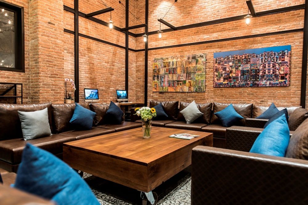 Aquarius Hotel & Urban Resort Phnom Penh 2