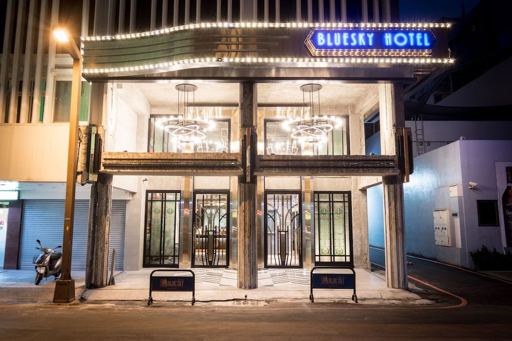 1969 Blue Sky Hotel 1