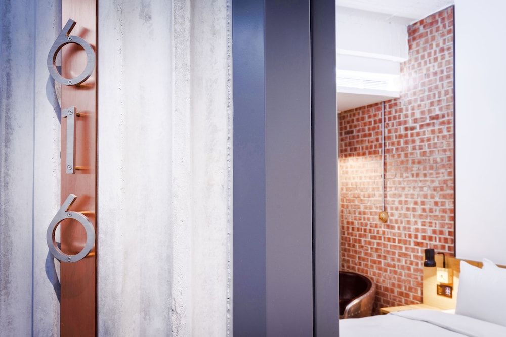 1969 Blue Sky Hotel 2