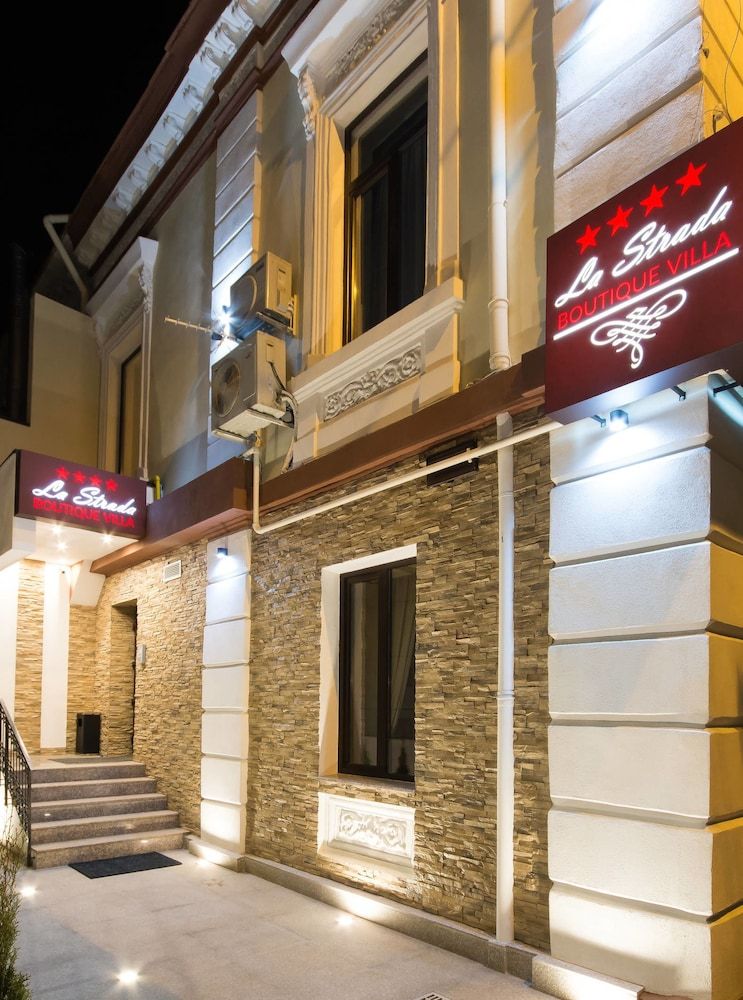 La Strada Boutique Villa 4 estrelas em Pitești