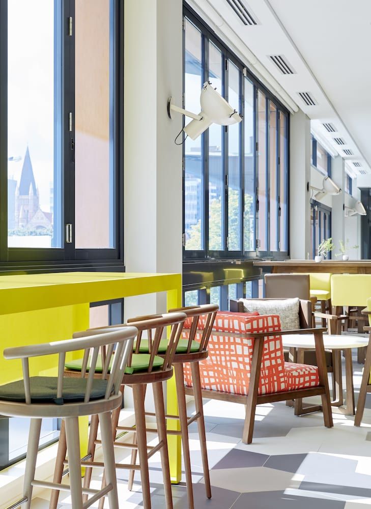 Holiday Inn Express Brisbane Central 3