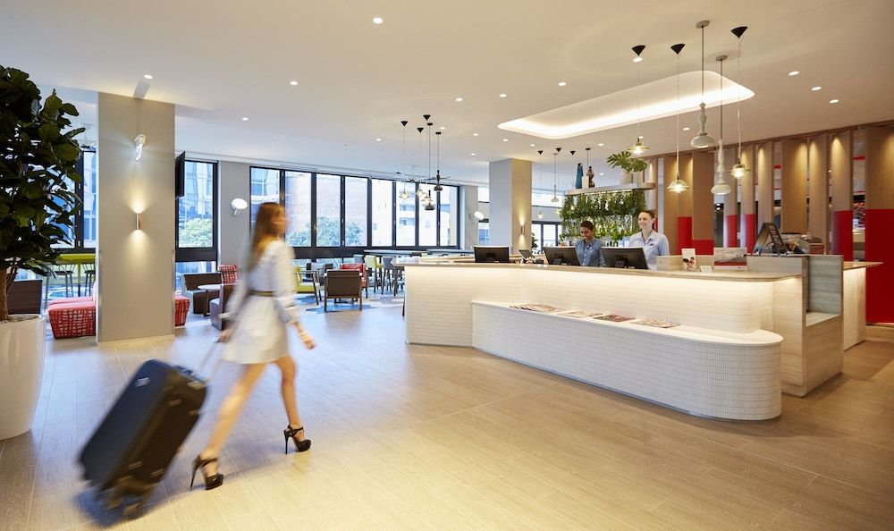 Holiday Inn Express Brisbane Central 1