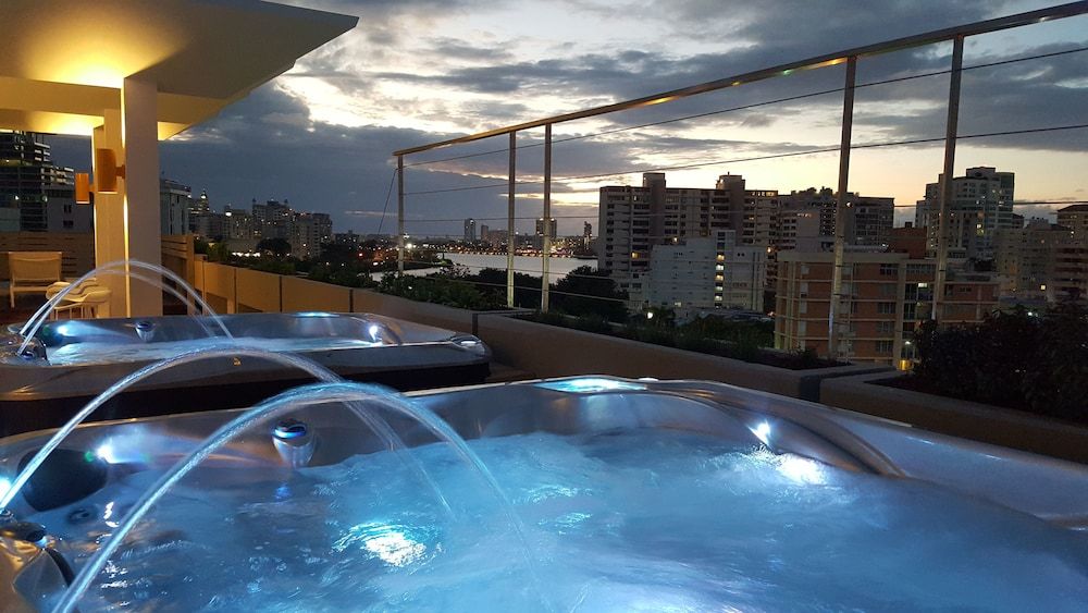 The Wave Hotel at Condado 1