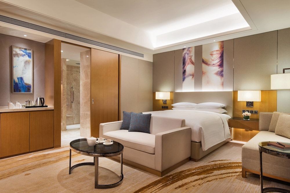 Courtyard by Marriott Zhengzhou East 3