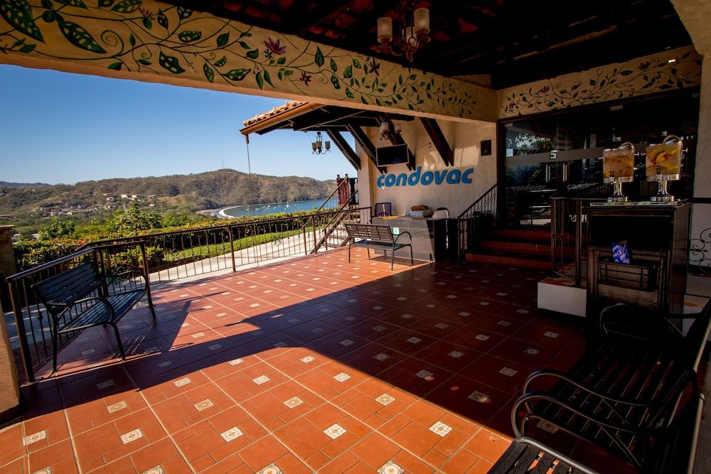 Condovac la Costa 2