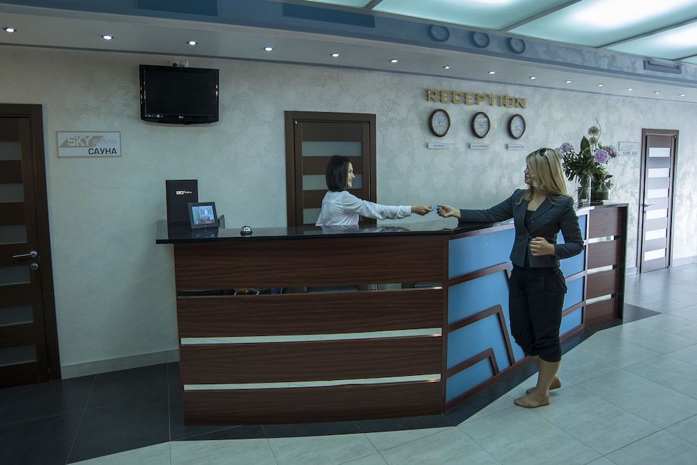 Sky Hotel 3
