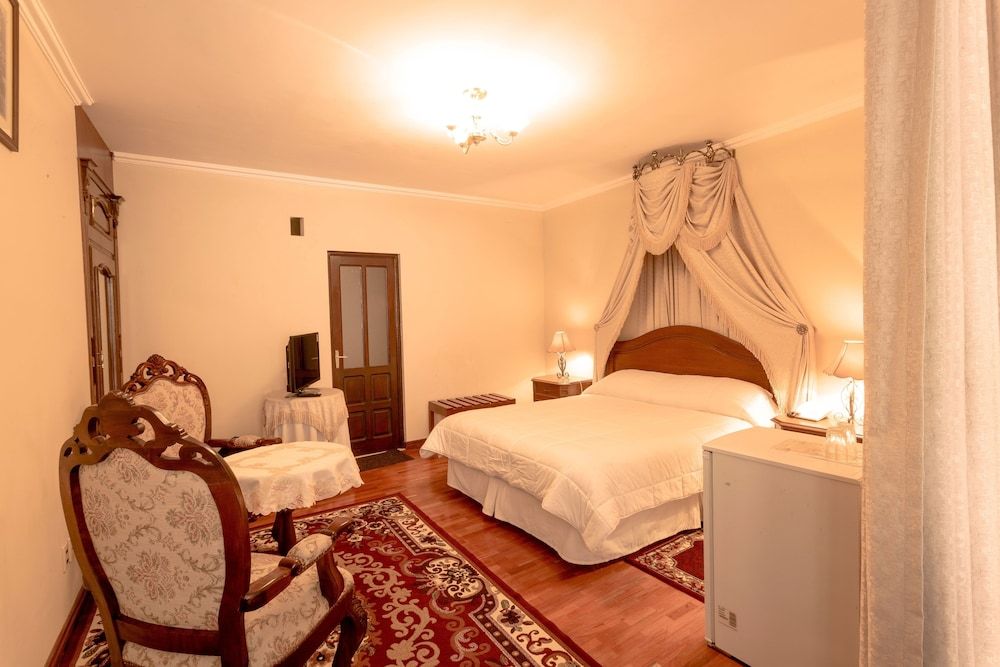 Hotel Independencia 3