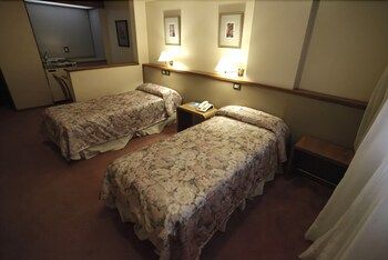 Ducal Suites Hotel 3