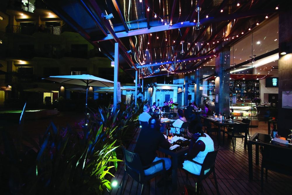 Sky Penthouses 3BR/3BTH at Oceano 2