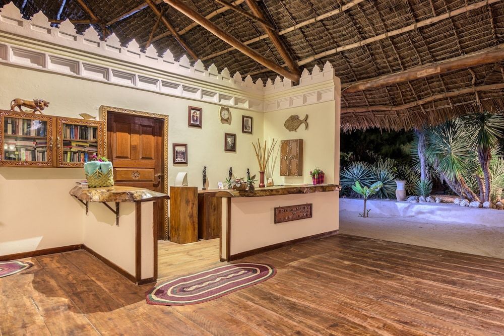Hakuna Majiwe Lodge 2