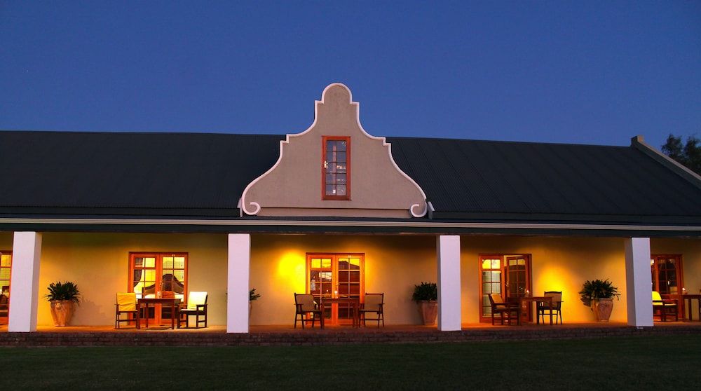 Mooiplaas Guesthouse