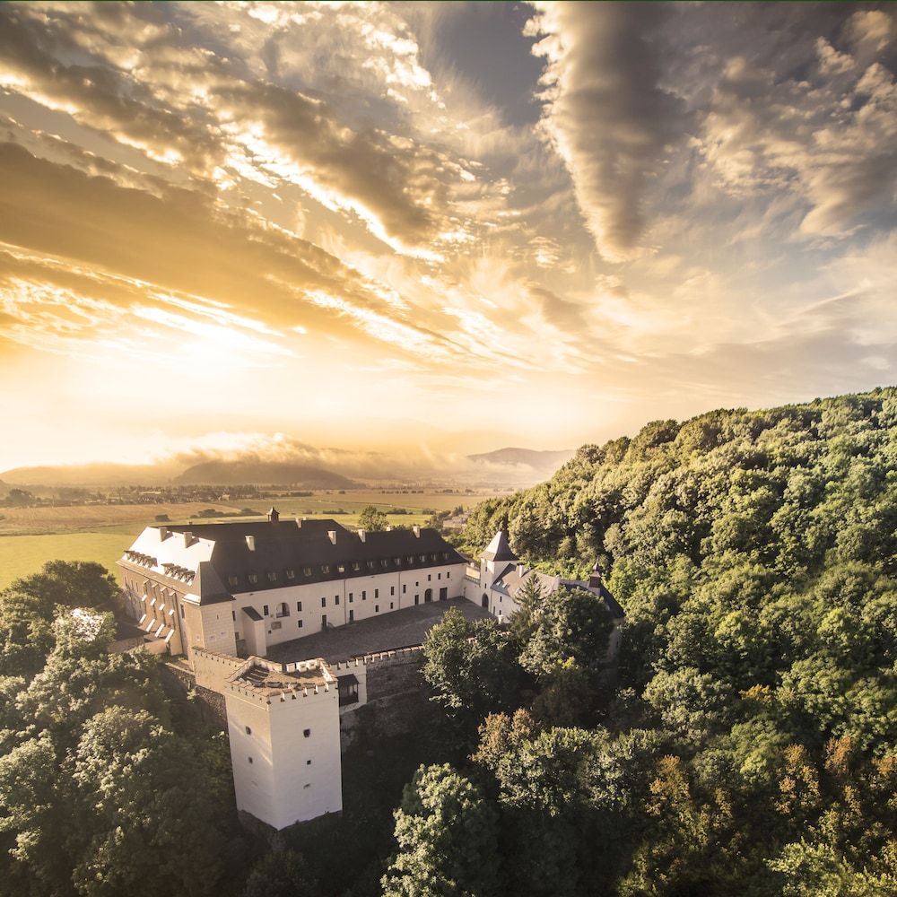 Hotel The Grand Vígľaš 4 étoiles à Zvolen