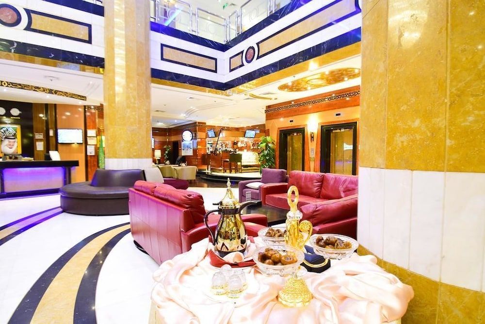 Al Shakreen Golden Tulip 3