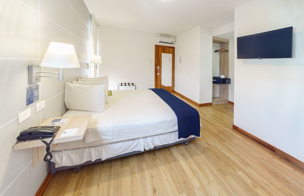 Hotel LP Equipetrol 1