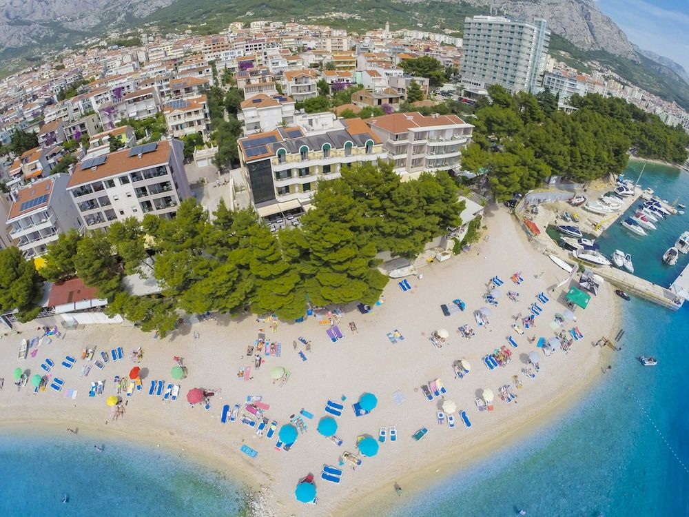 Hotel Milenij 4 estrelas em Makarska