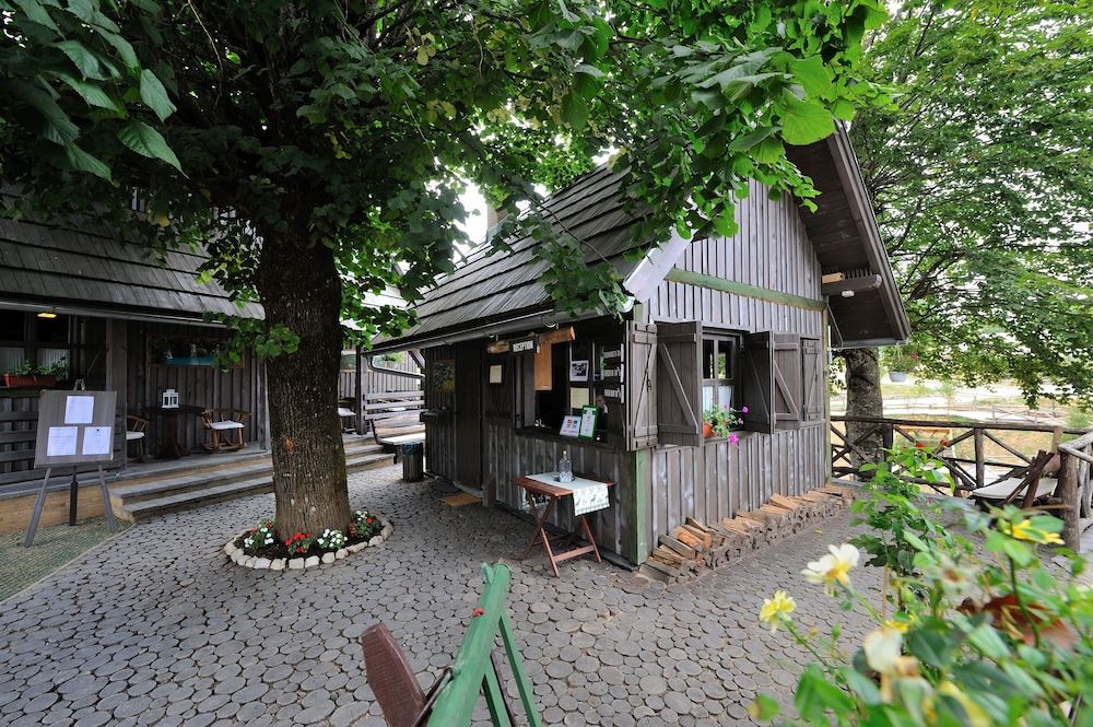 Ethno Houses Plitvica Selo 3